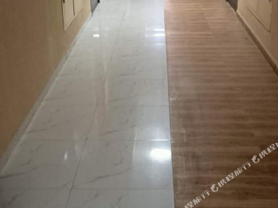 鞍山艾森日租公寓