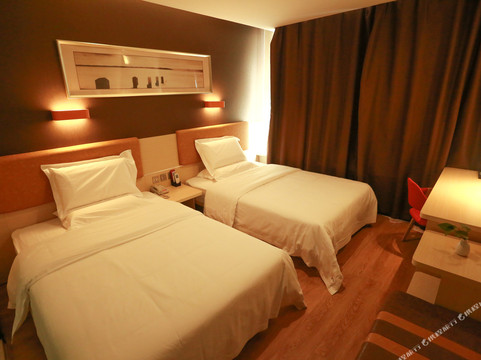 7天优品(丰宁新丰路店)