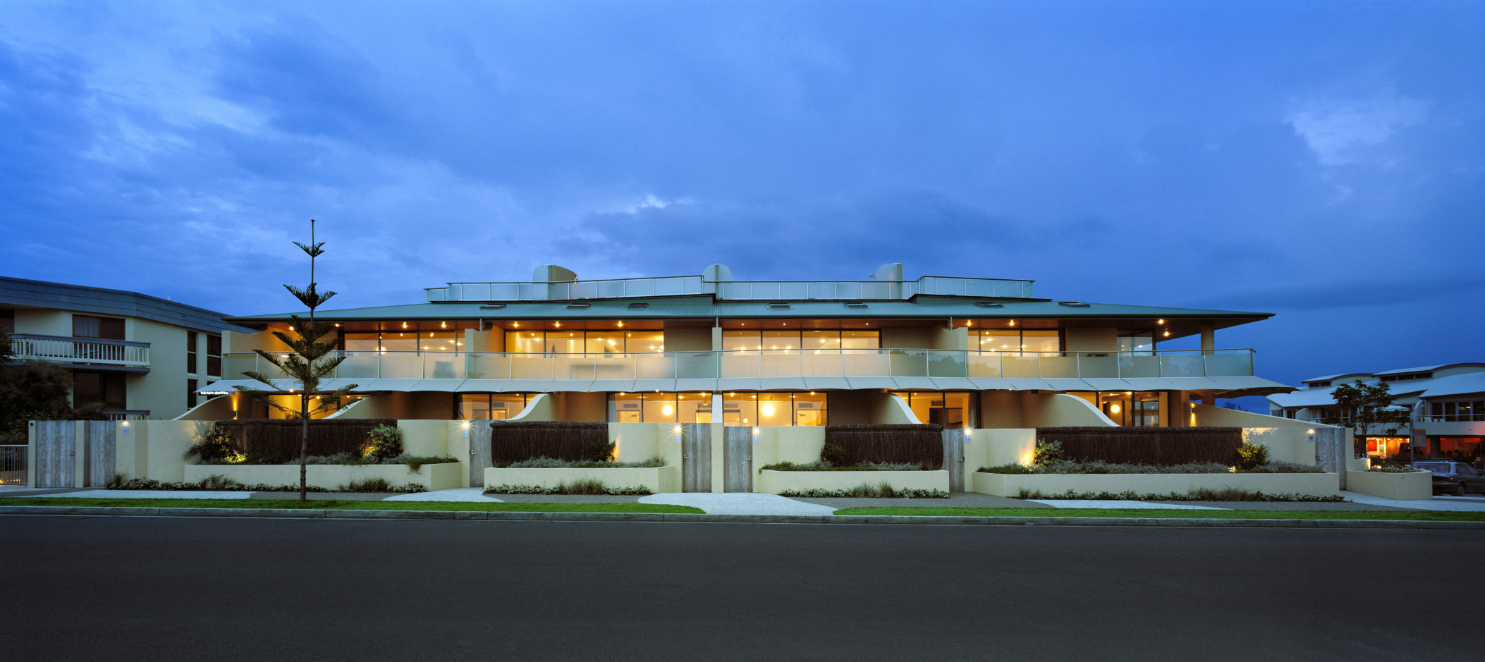 海滩套间酒店-官方