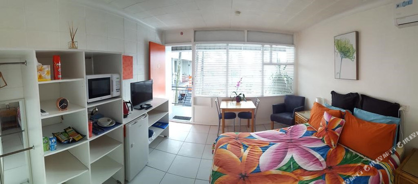 伯利角酒店住宿-Burleigh Break