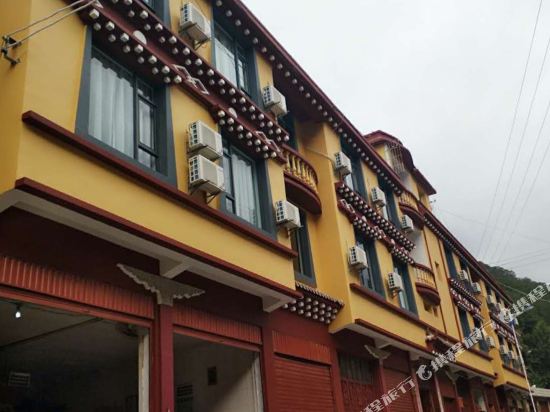 香格里拉鑫建快捷酒店