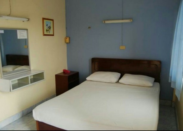 巴拉东酒店-官方