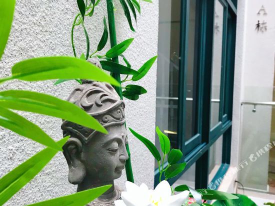 弥勒梅林艺术酒店