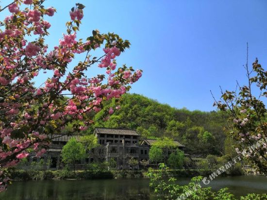 信阳郝堂假日山庄