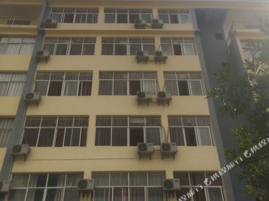 丘北景悦快捷酒店