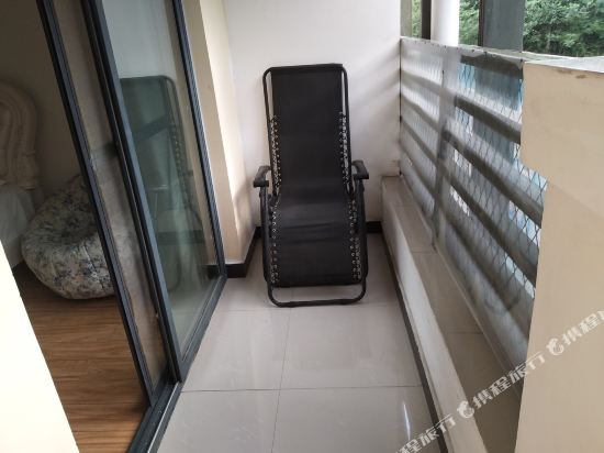 青城山熊猫驿站