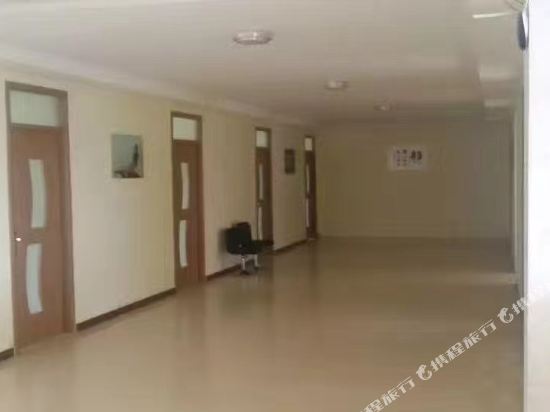 嘉祥卧龙山商务酒店