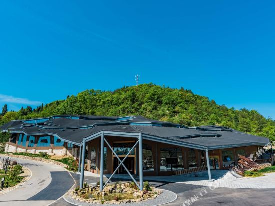 宜昌三峡国际房车露营地