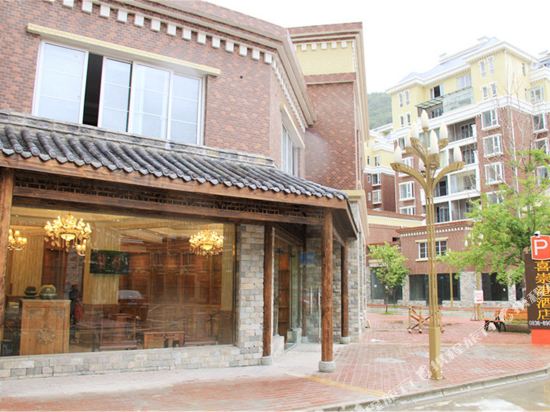 康定喜崇港酒店