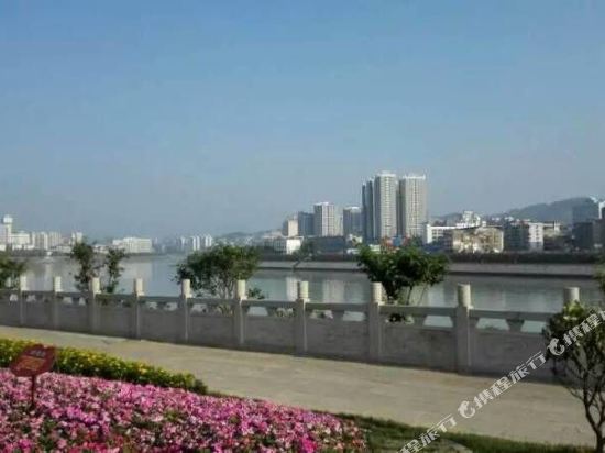 张家界盛夏家庭公寓