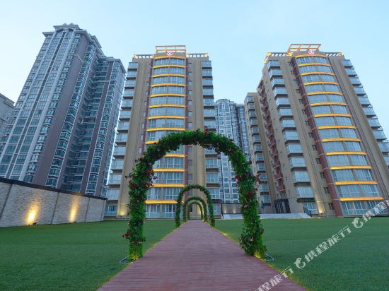 三毛文华假日酒店公寓(开封清明上河园店)