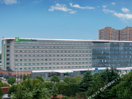 上海新虹桥智选假日酒店