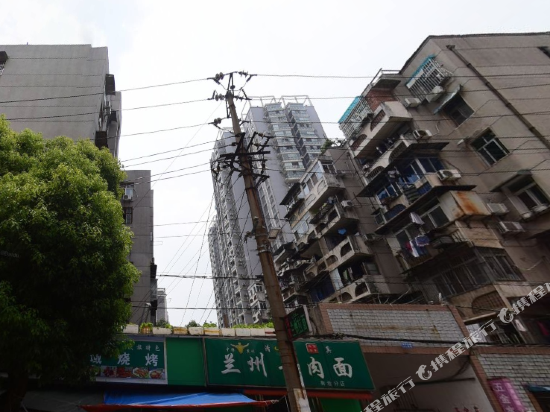 武汉温馨时尚公寓