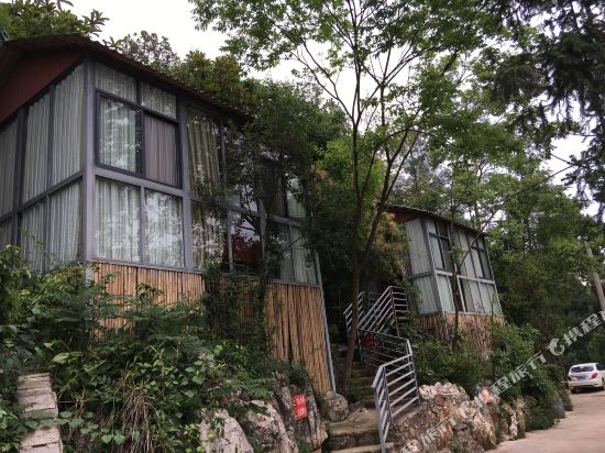 罗平云上度假庄园