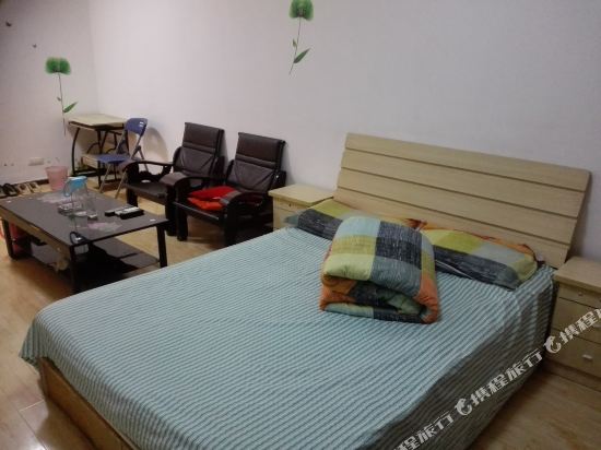 湖畔老陕之家普通公寓(咸阳多维蛋糕中华路店)