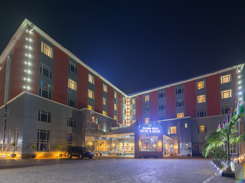 Grand Pela Hotel And Suites