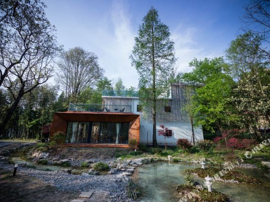 花筑·利川龙船调湖居民宿