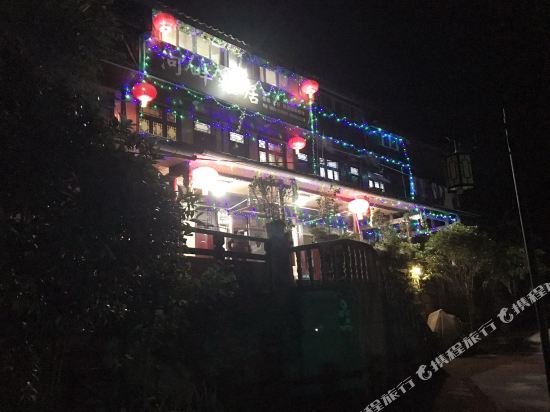 上里古镇河畔雅居