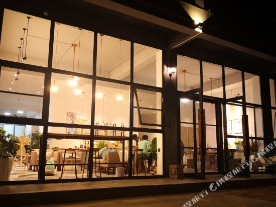 黔西南兴义万峰林曲径客栈(布依寨店)