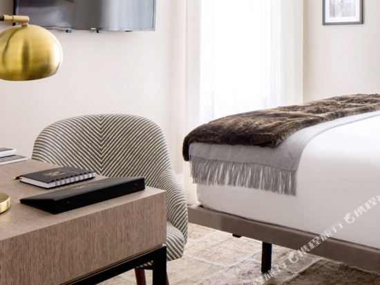 HGU New York Room Type - King Deluxe