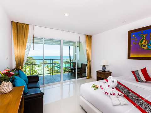 拉迈椰子海滩度假村