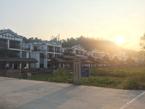 精通·坡纳度假村