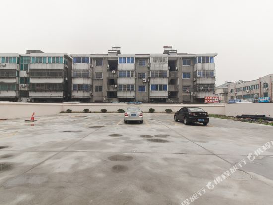 格林豪泰(无锡东港镇东湖塘店)