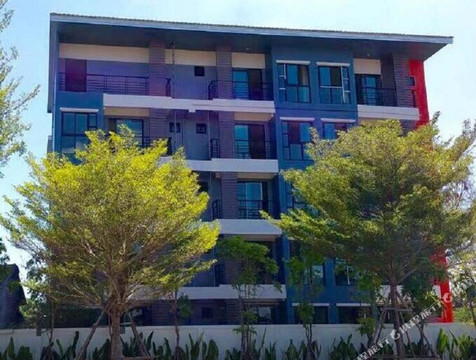 兰实木屋顶公寓