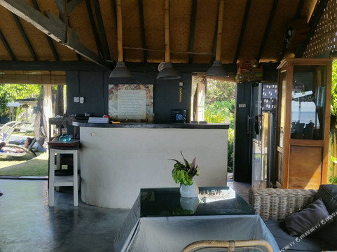 丽琳罗维纳海滩酒店