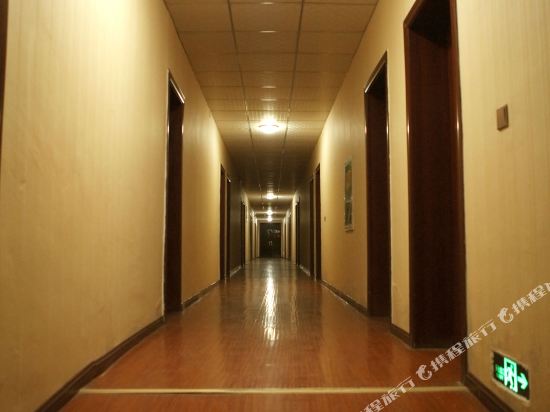 建国酒店(盐源果场路店)