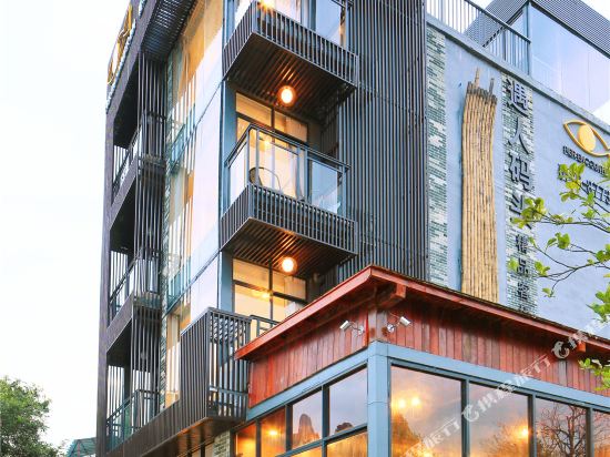 阳朔遇人码头精品客栈