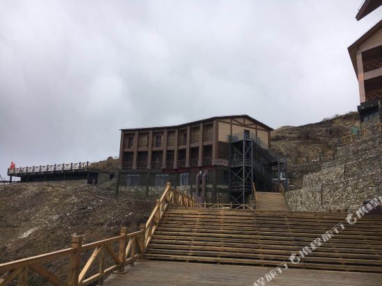 武功山金顶驿站