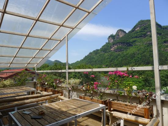 武夷山旧街一号溪岸客栈