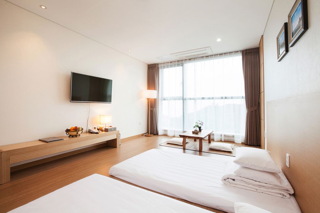 Youus Hotel