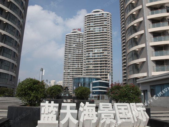 日照蓝天海景温馨公寓