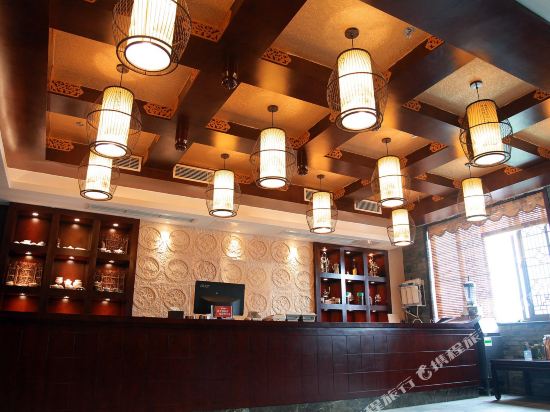 阆中卓尚丝绸酒店