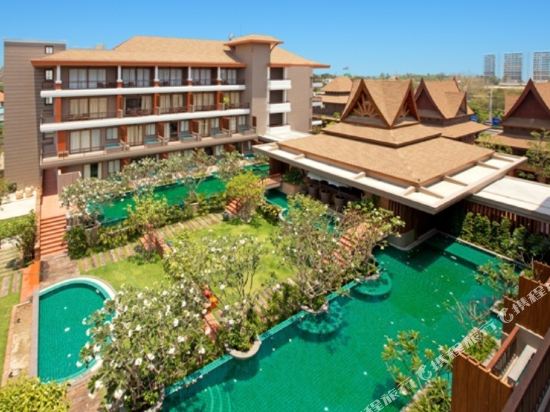 Ayrest Hotel Room Type - Premier Pool View Deluxe Ayrest Hotel Room Type - Premier Pool View Deluxe