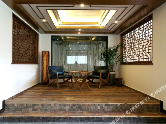 阳朔边城漓谷度假山庄