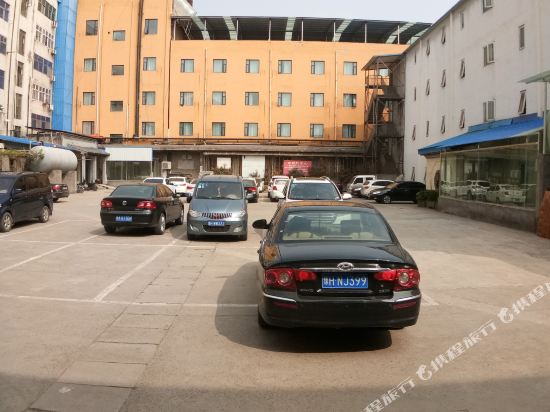 沁阳新华快捷酒店