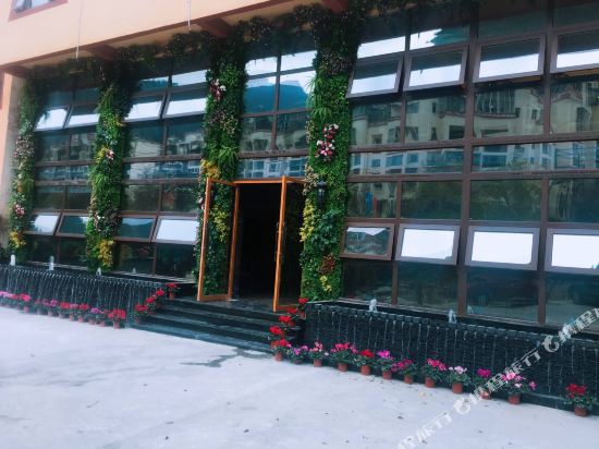 理县吉祥紫莲酒店