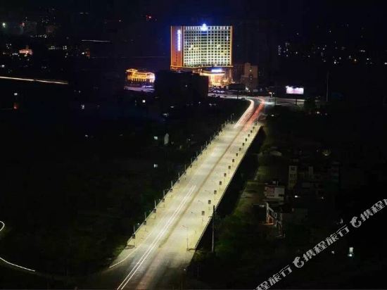 武冈皇冠世纪酒店