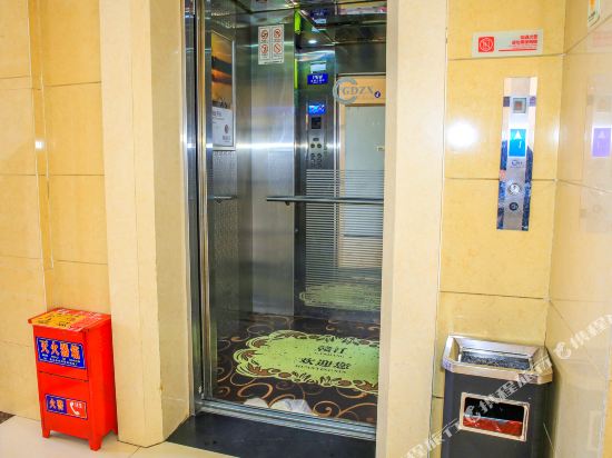 精途酒店(丰城火车站剑邑大道新城店)