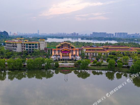 湖州皇冠假日酒店