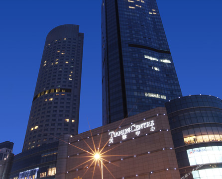 天津中心唐拉雅秀酒店主图