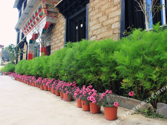 稻城视界天堂大酒店