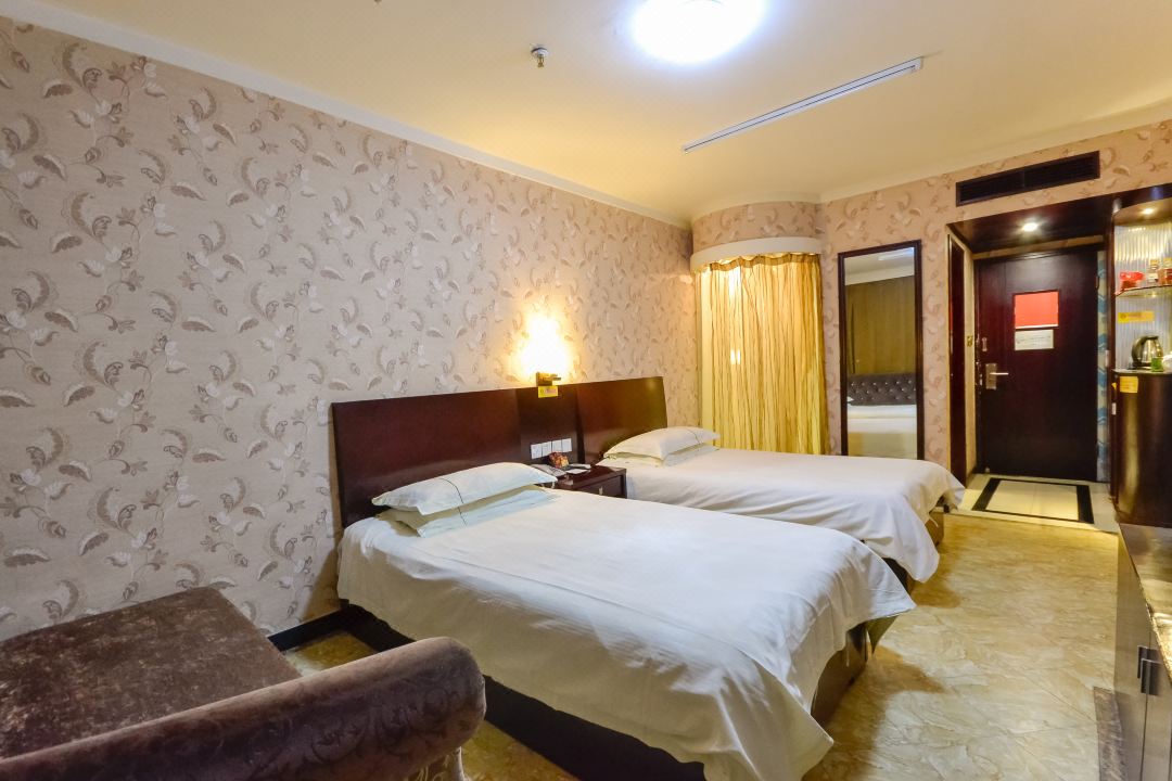 Huijin Business Hotel