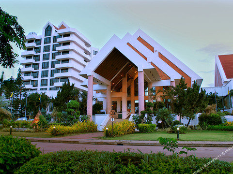 哝昆士酒店住宿-Rimpao Hotel