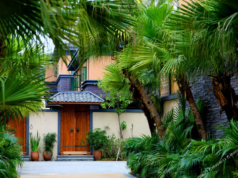 鹤鸣洲柏宁樱花温泉度假村