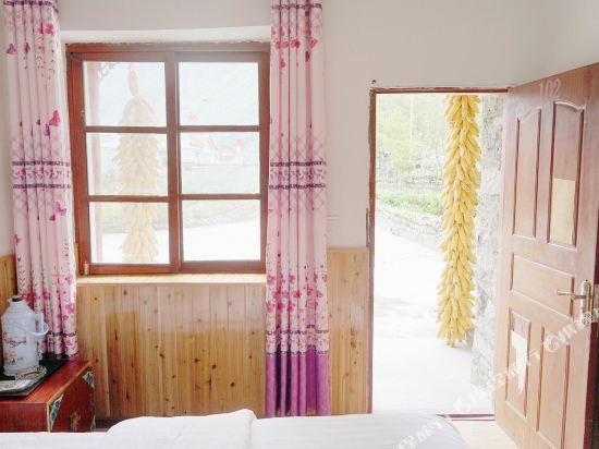 阿坝河谷文化公寓