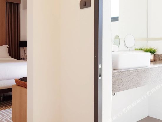 Hotel Matana Room Type - Deluxe Double Room